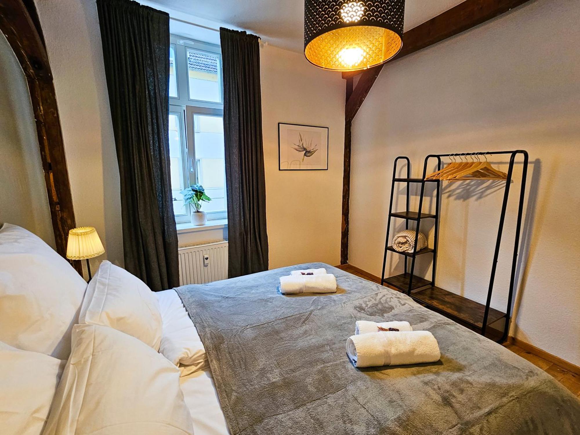 Micasa Rooms - Altstadt Zentral - Zwischen Anger Und Kraemerbruecke - Wlan - Familienfreundlich Erfurt Esterno foto